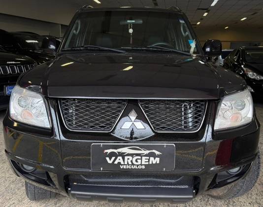 MITSUBISHI PAJERO 2.5 HD 4X4 8V TURBO INTERCOOLER DIESEL 4P MANUAL MITSUBISHI PAJERO 2.5 HD 4X4 8V TURBO INTERCOOLER DIESEL 4P MANUAL